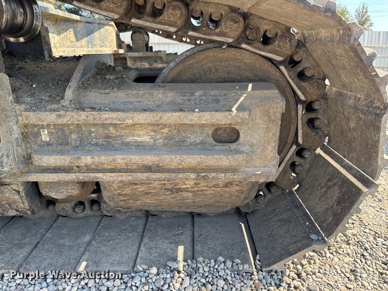 image for item YA1196 2019 Doosan DX530LC-5 excavator