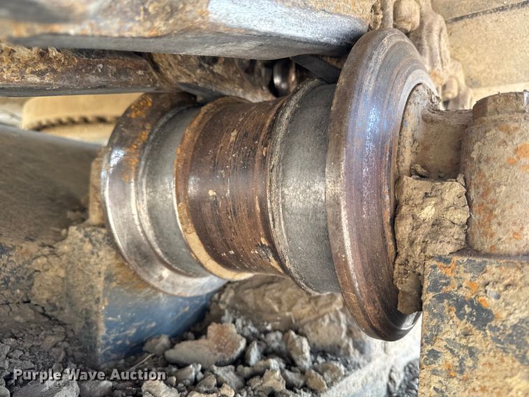 image for item YA1196 2019 Doosan DX530LC-5 excavator