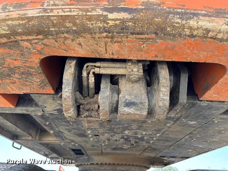 image for item YA1196 2019 Doosan DX530LC-5 excavator