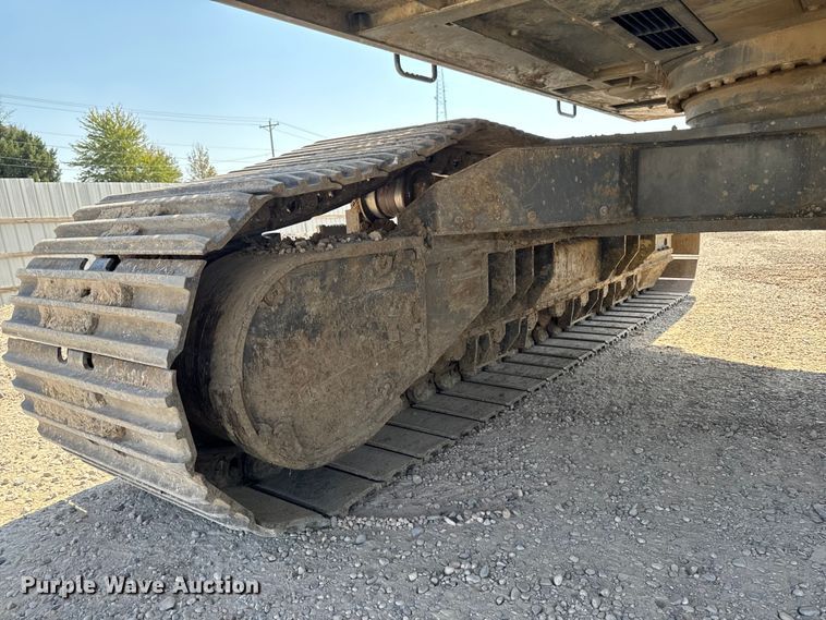 image for item YA1196 2019 Doosan DX530LC-5 excavator