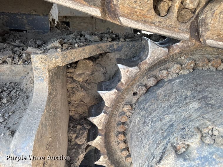 image for item YA1196 2019 Doosan DX530LC-5 excavator
