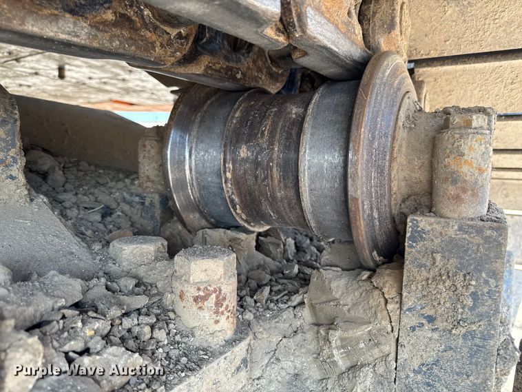 image for item YA1196 2019 Doosan DX530LC-5 excavator