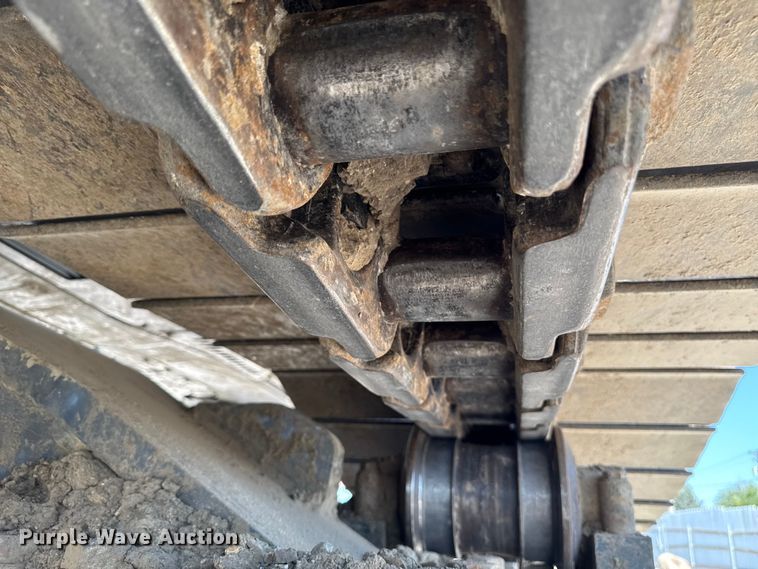 image for item YA1196 2019 Doosan DX530LC-5 excavator
