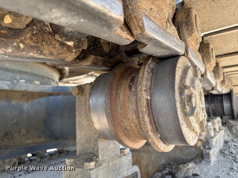 image for item YA1196 2019 Doosan DX530LC-5 excavator
