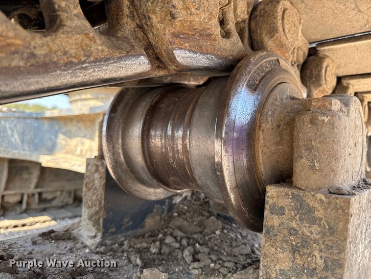 image for item YA1196 2019 Doosan DX530LC-5 excavator