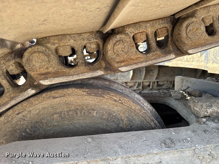 image for item YA1196 2019 Doosan DX530LC-5 excavator