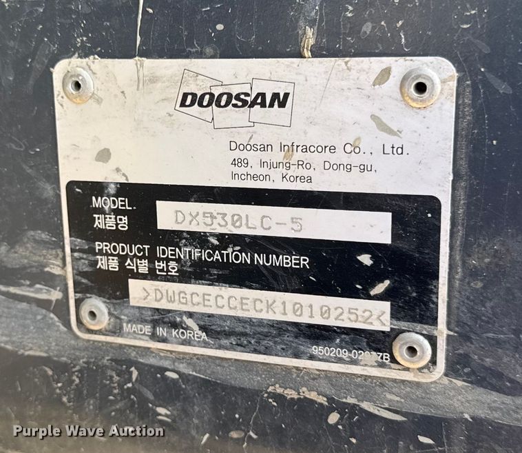 image for item YA1196 2019 Doosan DX530LC-5 excavator
