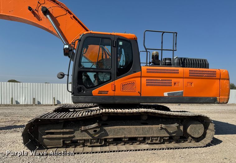 image for item YA1197 2020 Doosan DX350LC-5 excavator