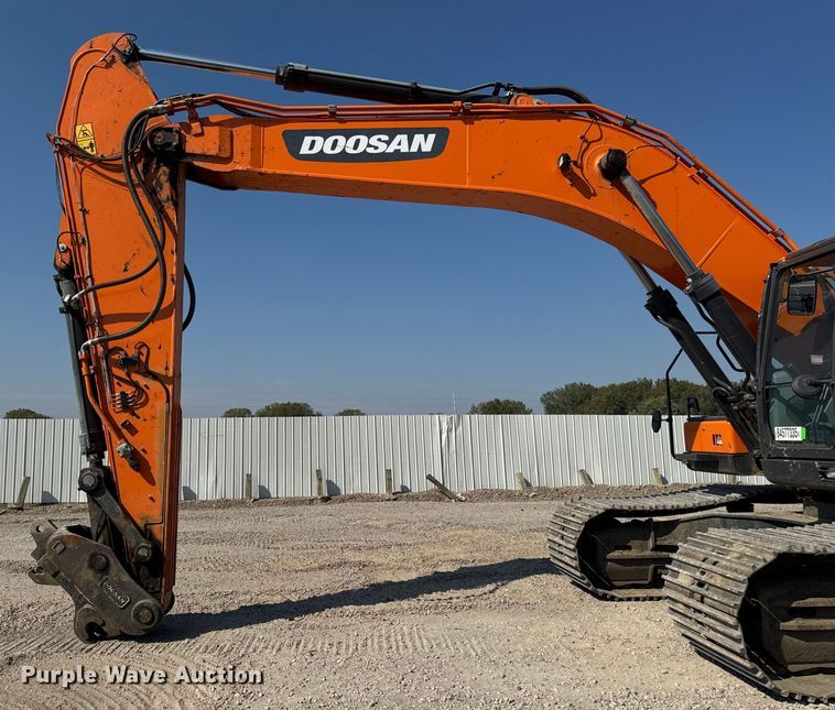 image for item YA1197 2020 Doosan DX350LC-5 excavator