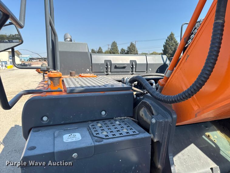 image for item YA1197 2020 Doosan DX350LC-5 excavator