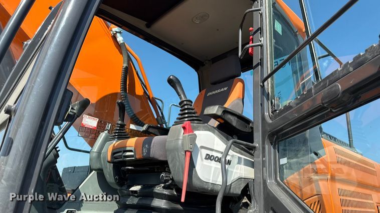 image for item YA1197 2020 Doosan DX350LC-5 excavator