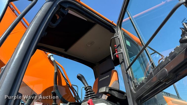 image for item YA1197 2020 Doosan DX350LC-5 excavator