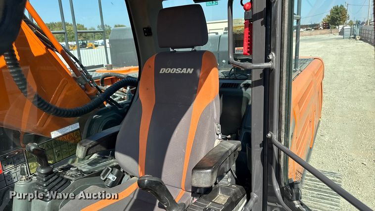 image for item YA1197 2020 Doosan DX350LC-5 excavator