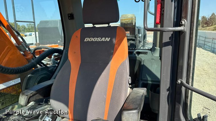 image for item YA1197 2020 Doosan DX350LC-5 excavator