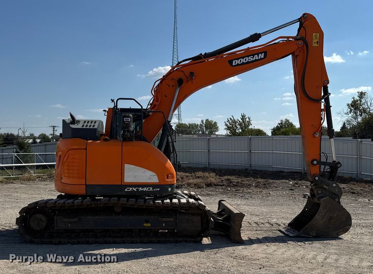 image for item YA1213 2021 Doosan DX140LCR-5 excavator