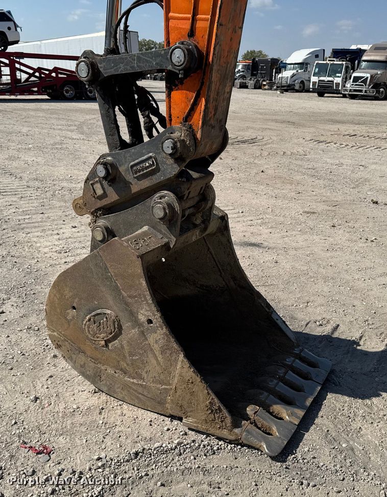 image for item YA1213 2021 Doosan DX140LCR-5 excavator