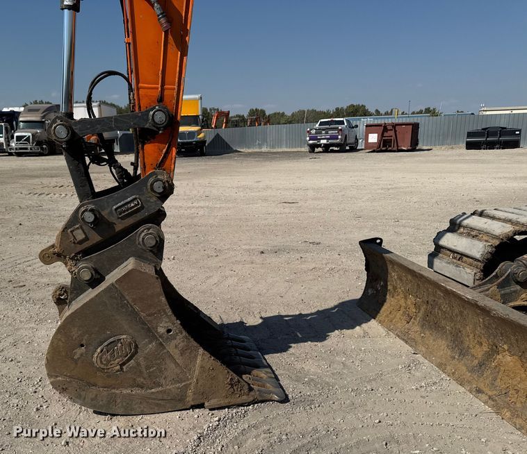 image for item YA1213 2021 Doosan DX140LCR-5 excavator