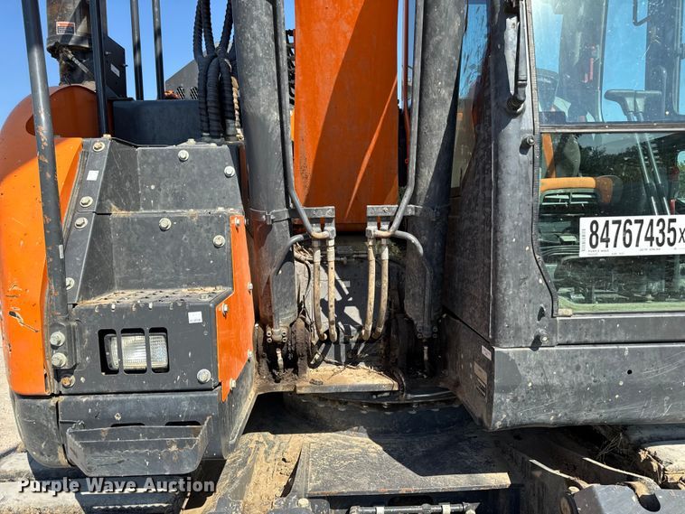 image for item YA1213 2021 Doosan DX140LCR-5 excavator