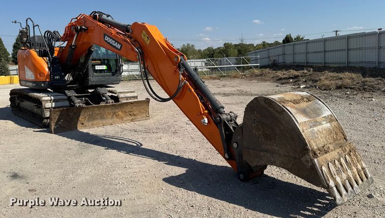 image for item YA1213 2021 Doosan DX140LCR-5 excavator