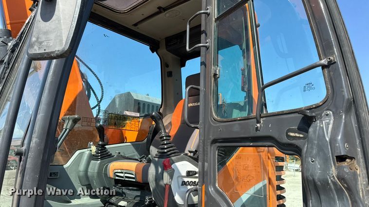 image for item YA1213 2021 Doosan DX140LCR-5 excavator