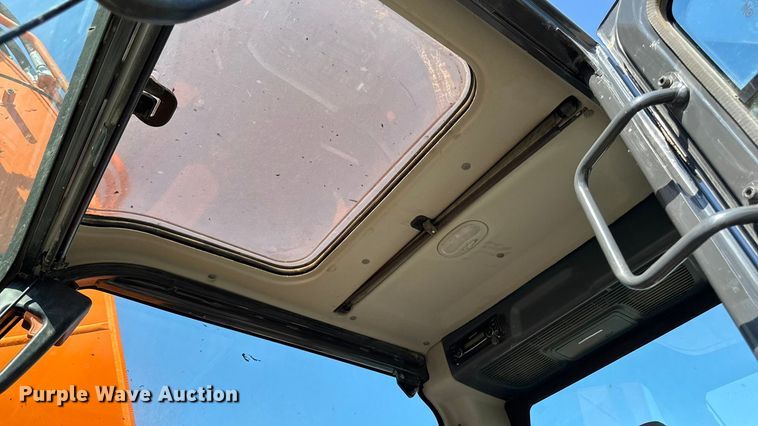 image for item YA1213 2021 Doosan DX140LCR-5 excavator