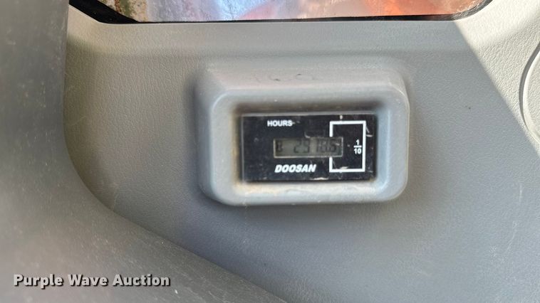 image for item YA1213 2021 Doosan DX140LCR-5 excavator