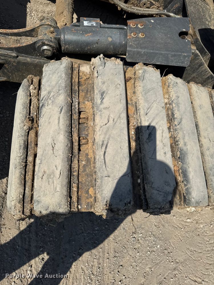 image for item YA1213 2021 Doosan DX140LCR-5 excavator