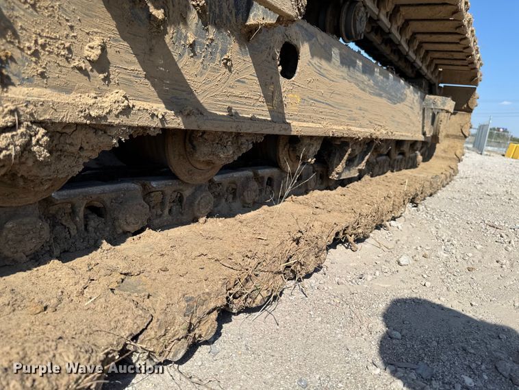 image for item YA1213 2021 Doosan DX140LCR-5 excavator