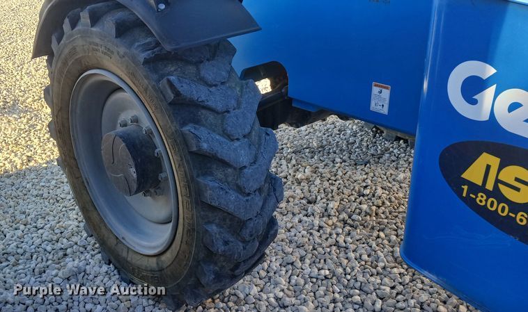 image for item YA1427 2020 Genie GTH-1056 telehandler