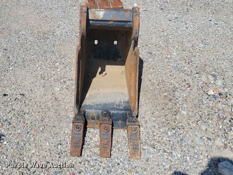image for item YA1549 Bobcat mini excavator bucket