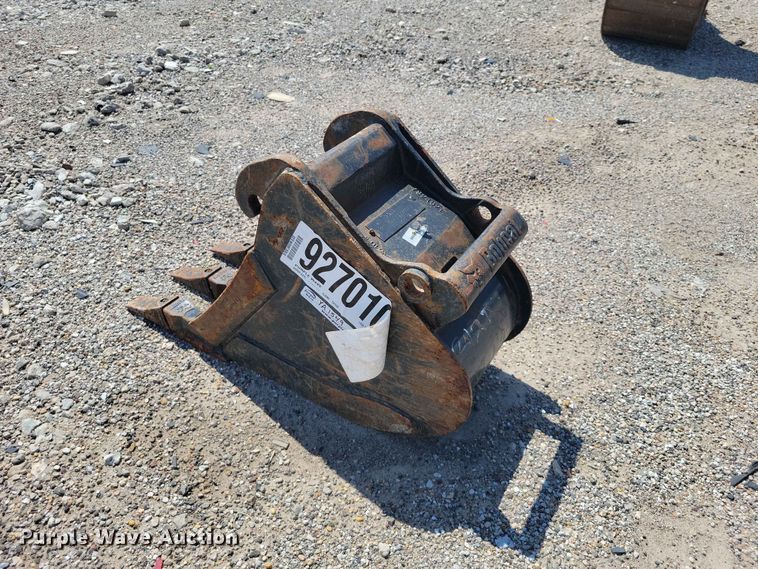 image for item YA1549 Bobcat mini excavator bucket