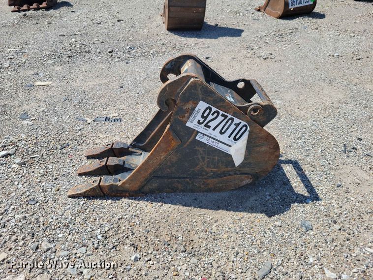image for item YA1549 Bobcat mini excavator bucket