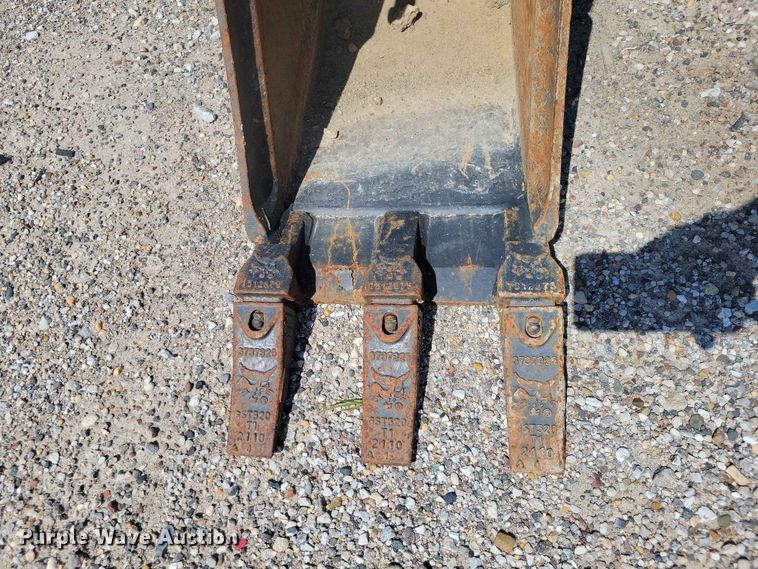 image for item YA1549 Bobcat mini excavator bucket