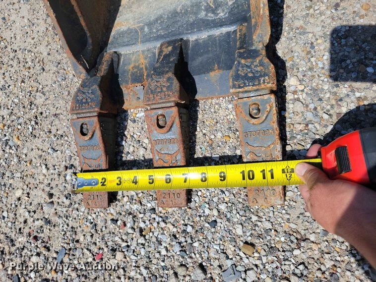 image for item YA1549 Bobcat mini excavator bucket