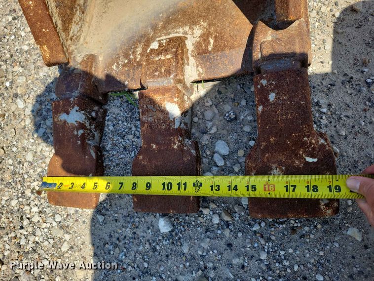 image for item YA1551 Strickland mini excavator bucket