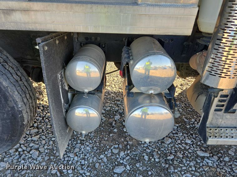 image for item YA1742 2020 Mack Granite GR64F dump truck