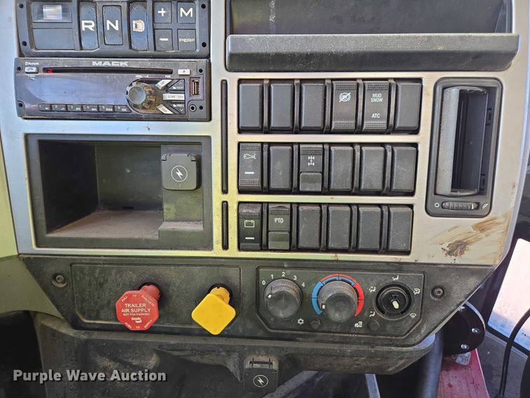 image for item YA1742 2020 Mack Granite GR64F dump truck