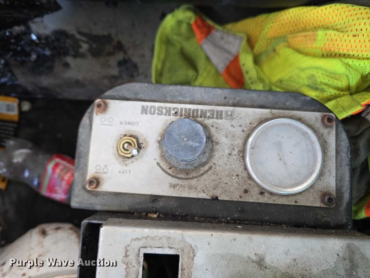 image for item YA1742 2020 Mack Granite GR64F dump truck