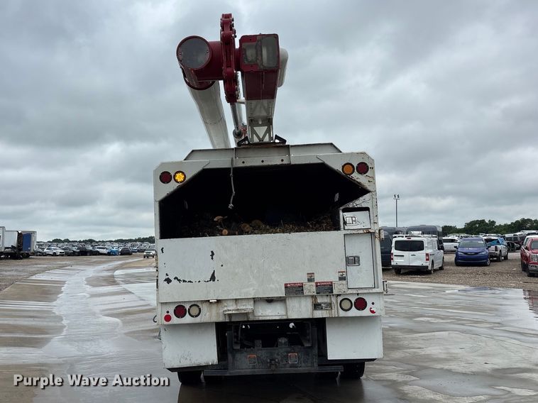 image for item YA2806 2015 Ford F750 Super Duty forestry bucket truck