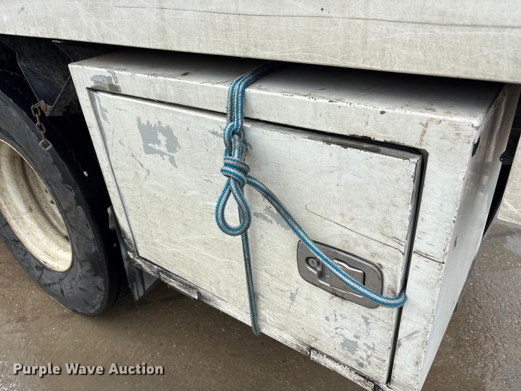 image for item YA2806 2015 Ford F750 Super Duty forestry bucket truck