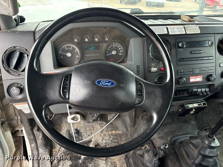 image for item YA2806 2015 Ford F750 Super Duty forestry bucket truck