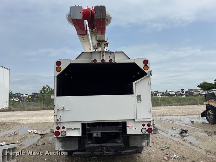 image for item YA2808 2017 Ford F750  forestry bucket truck
