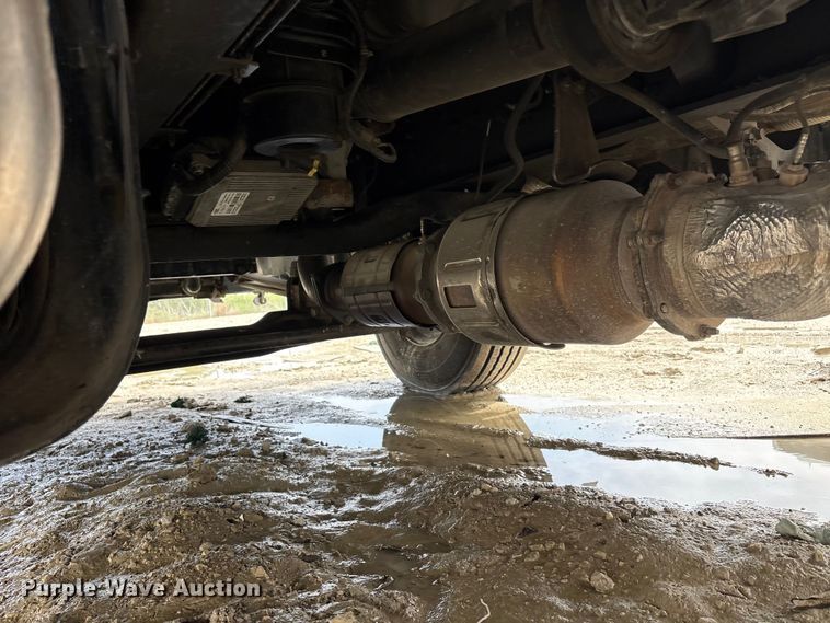 image for item YA2808 2017 Ford F750  forestry bucket truck