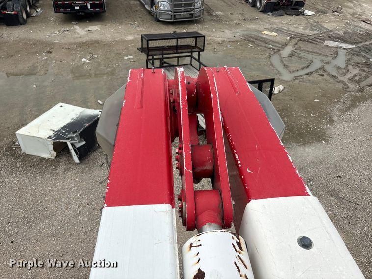 image for item YA2808 2017 Ford F750  forestry bucket truck