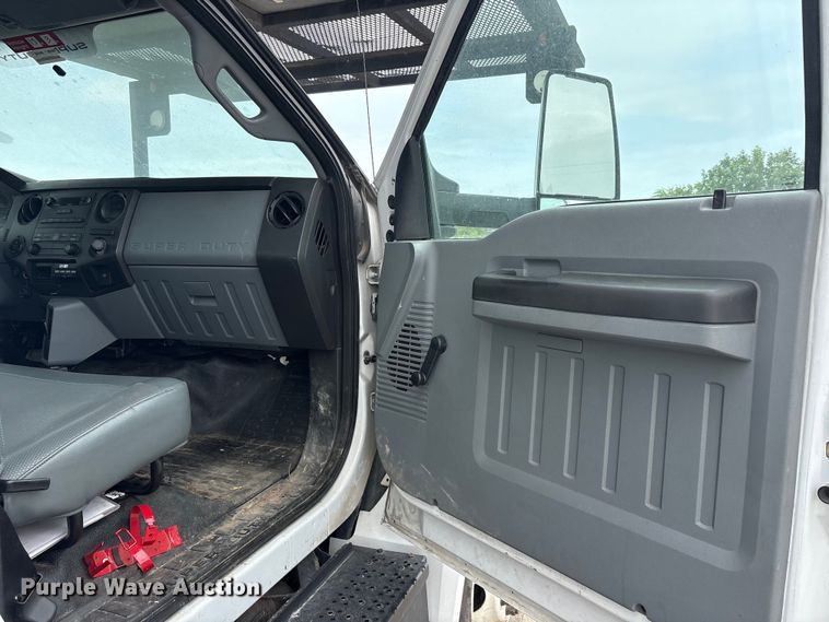 image for item YA2808 2017 Ford F750  forestry bucket truck