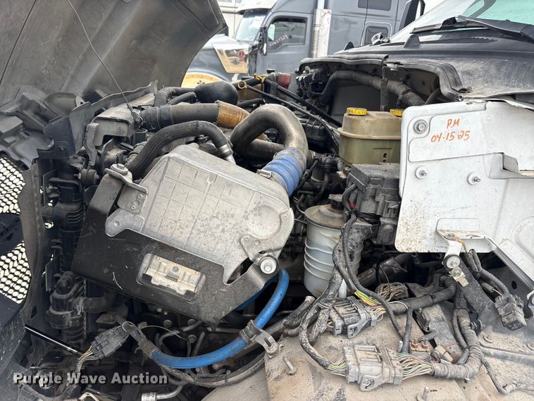 image for item YA2808 2017 Ford F750  forestry bucket truck