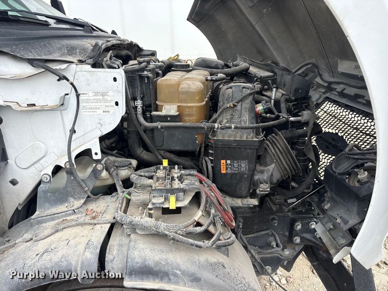 image for item YA2808 2017 Ford F750  forestry bucket truck