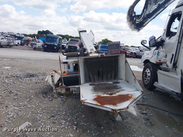 image for item YA2821 2009 Altec WC-126 wood chipper