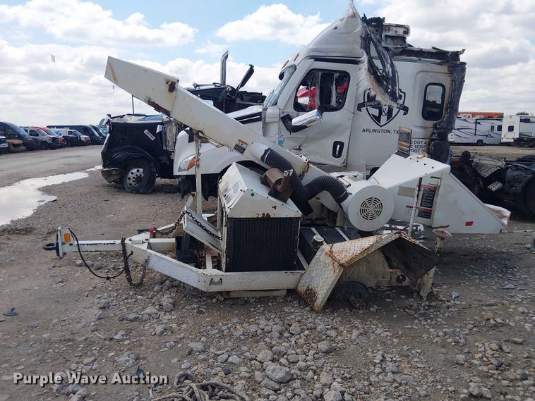 image for item YA2821 2009 Altec WC-126 wood chipper