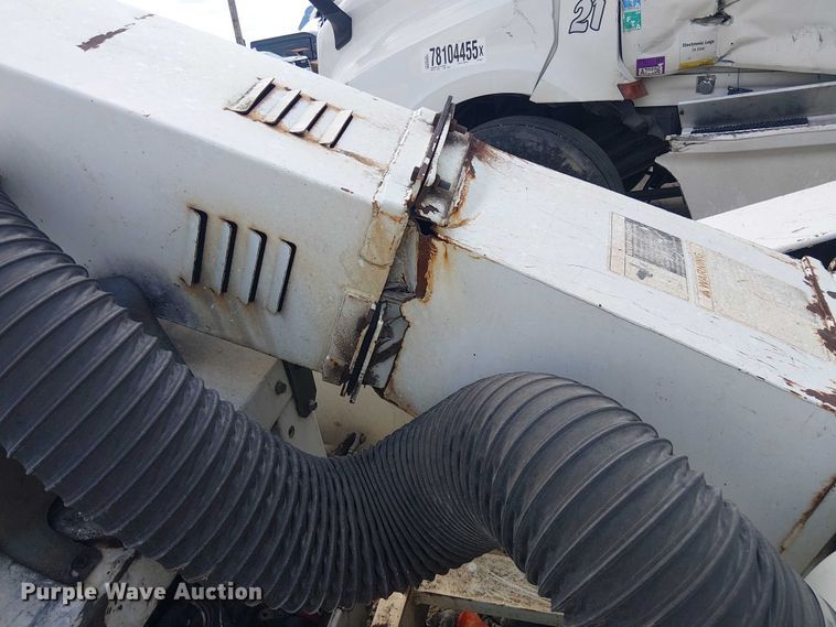 image for item YA2821 2009 Altec WC-126 wood chipper